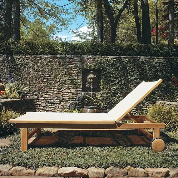 St. Tropez Chaise